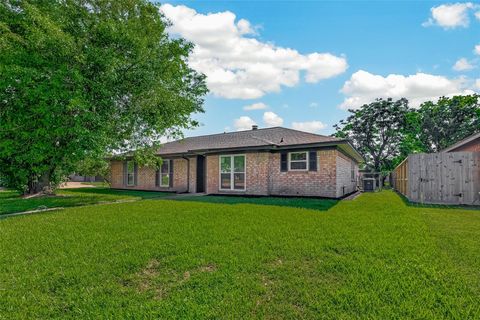 Photo of 3301 Park Meadows Avenue, Deer Park, TX 77536 (MLS # 39390783)