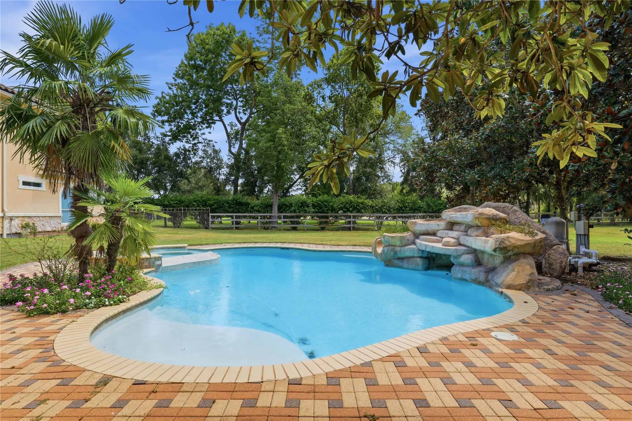 3319 Wild River Drive