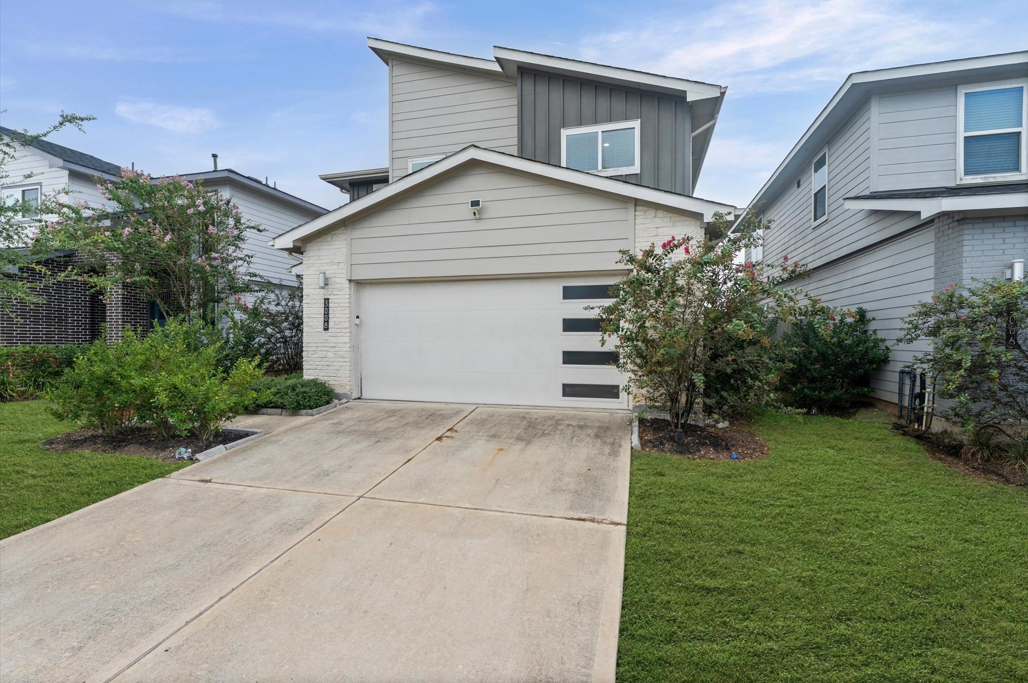 3008 Maughan Heights Trail
