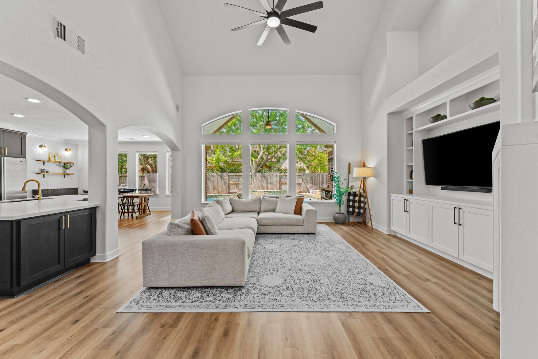 1627 Hill Spring Drive