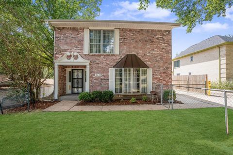 Photo of 1417 15th Street, Huntsville, TX 77340 (MLS # 93828964)