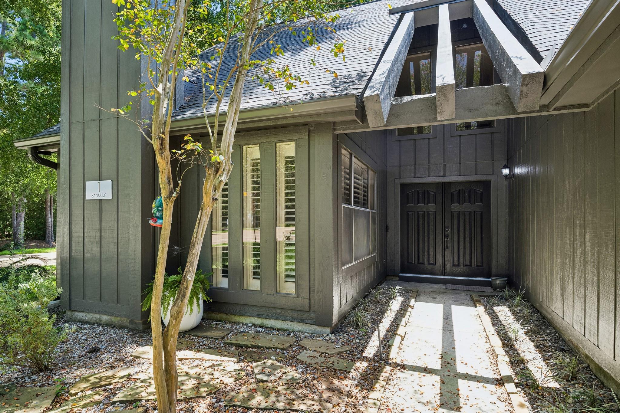 1 Sandlily Court