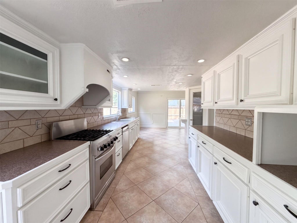 Photo of 3147 Glade Springs Drive, Houston, TX 77339 (MLS # 24945986)