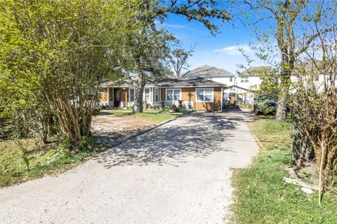 Photo of 2205 Marnel Road, Houston, TX 77055 (MLS # 42255589)
