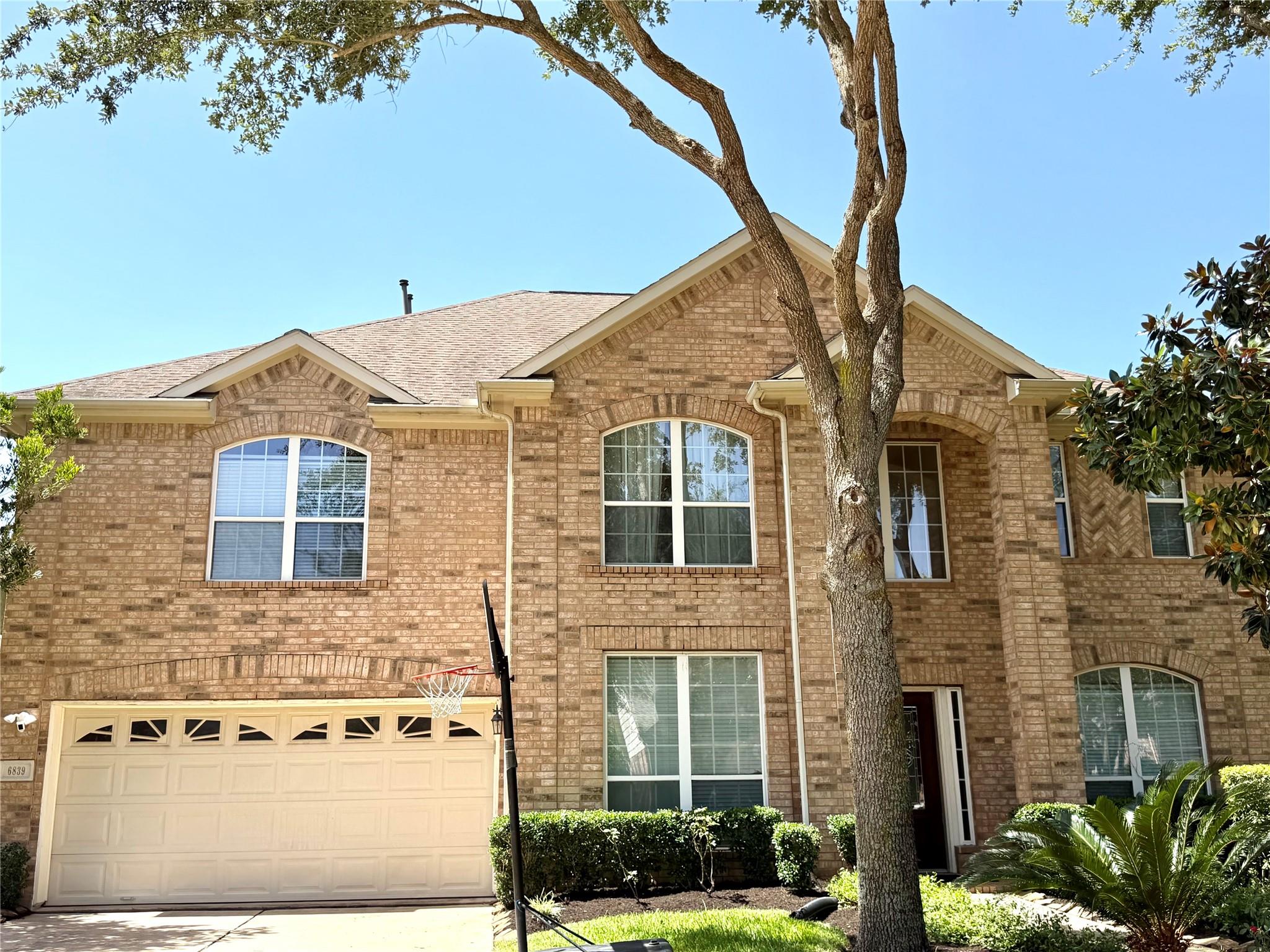 6839 Emerson