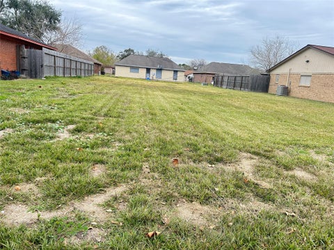 Vacant Land For Sale - 7308 Robin Lane<br/> Galveston County, Texas City, TX 77591