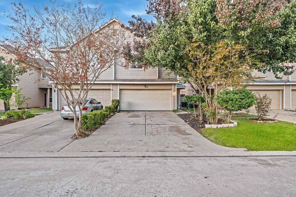 Photo of 16118 Market Garden Lane, Houston, TX 77084 (MLS # 67126949)