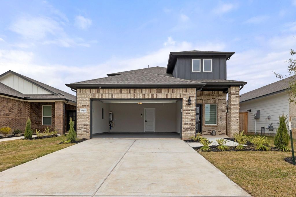 Photo of 15427 Dapple Bluff Ln Ln, Conroe, TX 77032 (MLS # 38279643)