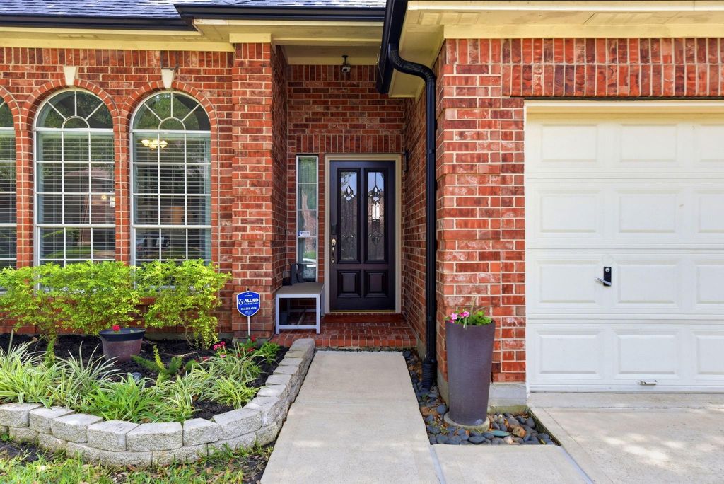 Photo of 2105 Mossy Trail Drive, Katy, TX 77450 (MLS # 85436717)