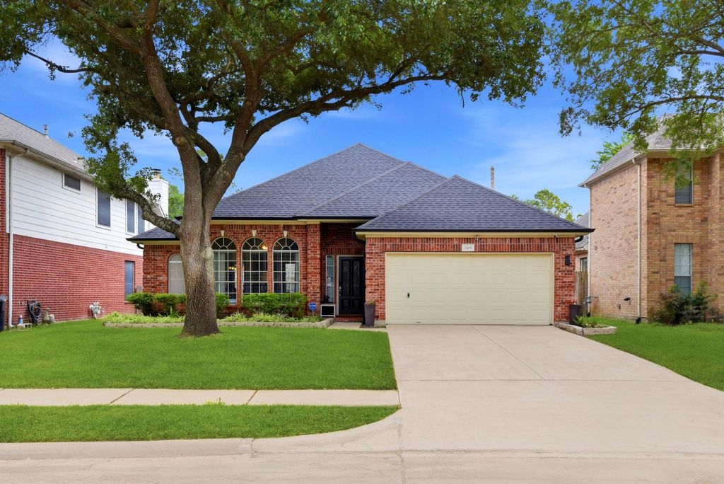 Photo of 2105 Mossy Trail Drive, Katy, TX 77450 (MLS # 85436717)