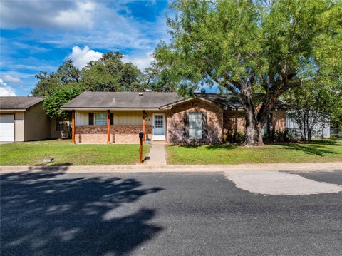 Photo of 1070 Noth Franklin St, La Grange, TX 78945 (MLS # 23437937)