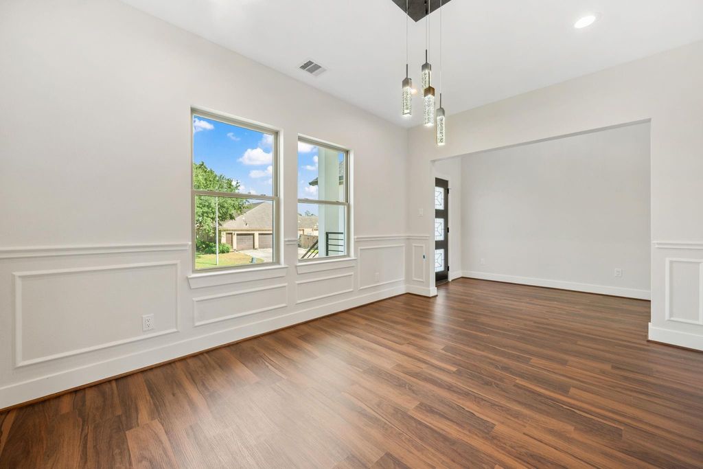 Photo of 20627 Sunny Shores Drive, Houston, TX 77346 (MLS # 67953716)