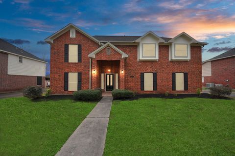 Photo of 1410 Long View Drive, Pearland, TX 77581 (MLS # 46230437)
