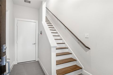 Tiny photo for 325 Eado Park Circle, Houston, TX 77020 (MLS # 40547872)