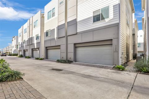 Tiny photo for 325 Eado Park Circle, Houston, TX 77020 (MLS # 40547872)