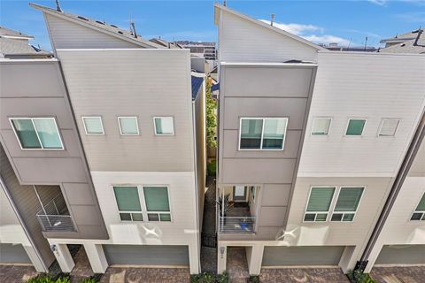 Photo of 325 Eado Park Circle, Houston, TX 77020 (MLS # 40547872)