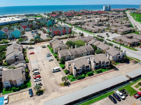 Condo For Sale - 3220 69th Street #D6<br/> Galveston, TX 77551