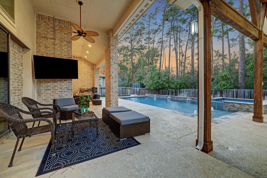 Photo of 18211 Langkawi Lane, Houston, TX 77044 (MLS # 87271697)