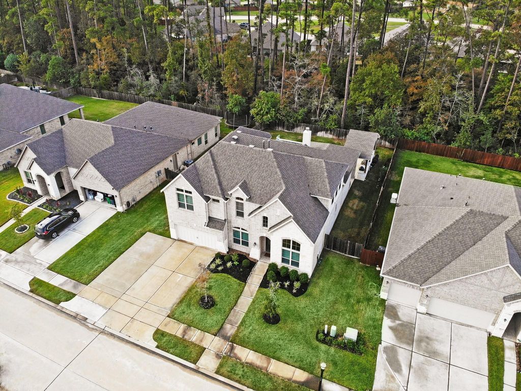 Photo of 18211 Langkawi Lane, Houston, TX 77044 (MLS # 87271697)