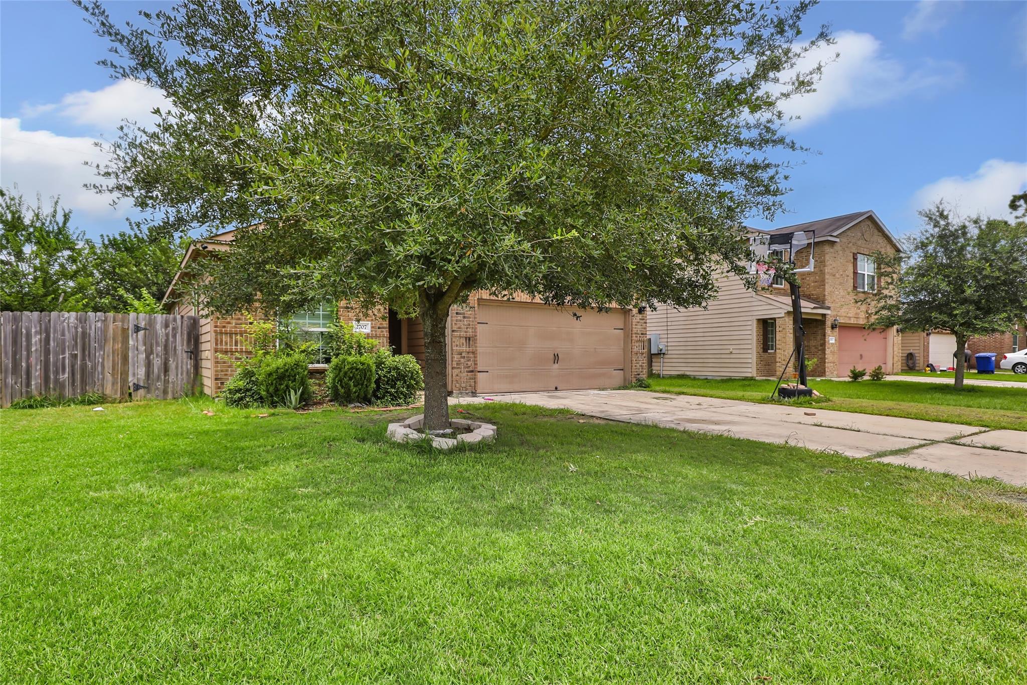 2707 Tracy Lane