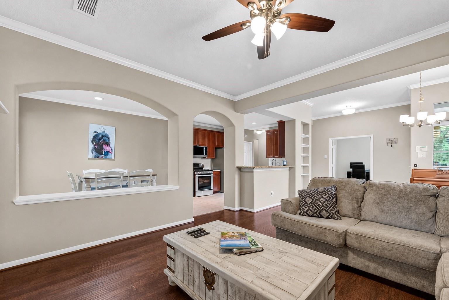 158 N Valley Oaks Circle
