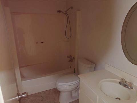 Tiny photo for 10546 Hammerly Boulevard #323, Houston, TX 77043 (MLS # 83168672)