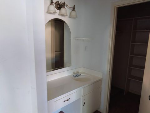 Tiny photo for 10546 Hammerly Boulevard #323, Houston, TX 77043 (MLS # 83168672)