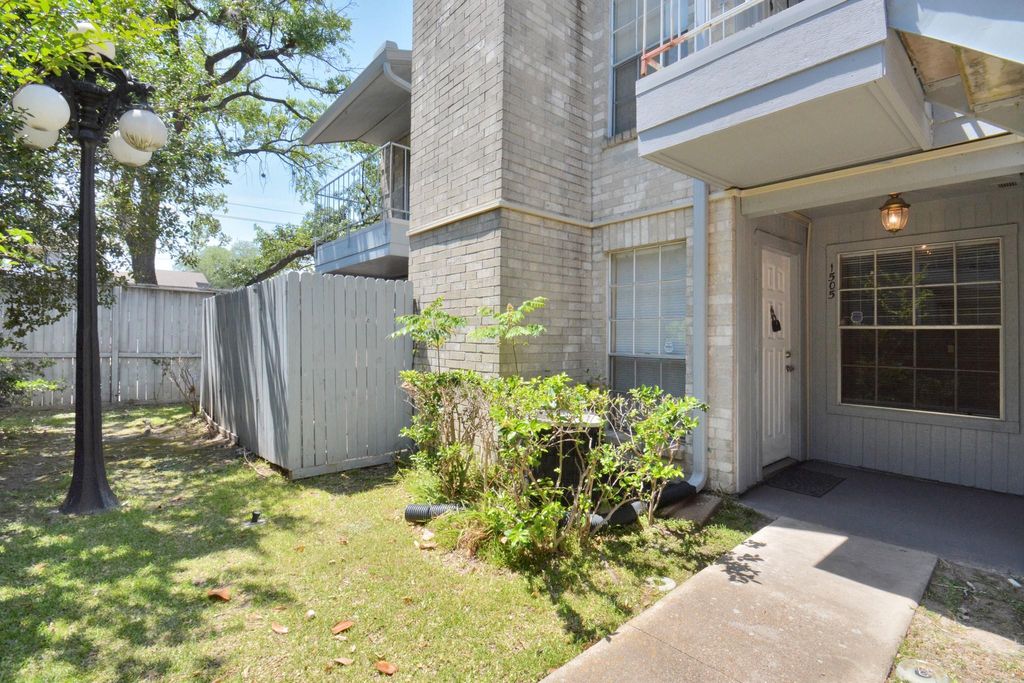 Photo of 7400 Bellerive Drive #1505, Houston, TX 77036 (MLS # 16197131)