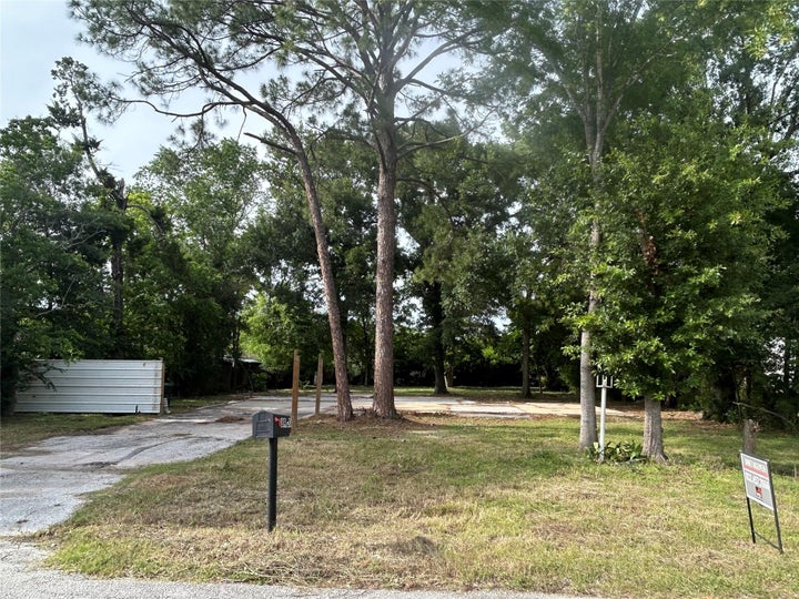 Photo 1 of 1 — 8920 Carousel Lane, Houston, TX 77080