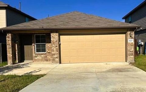 Photo of 3227 Onion Creek, San Antonio, TX 78245 (MLS # 79555418)