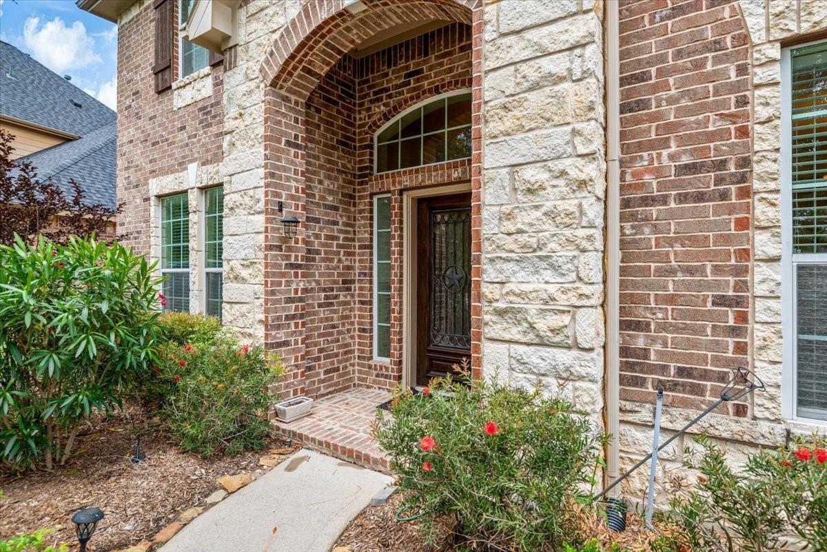 8105 Tranquil Lake Way