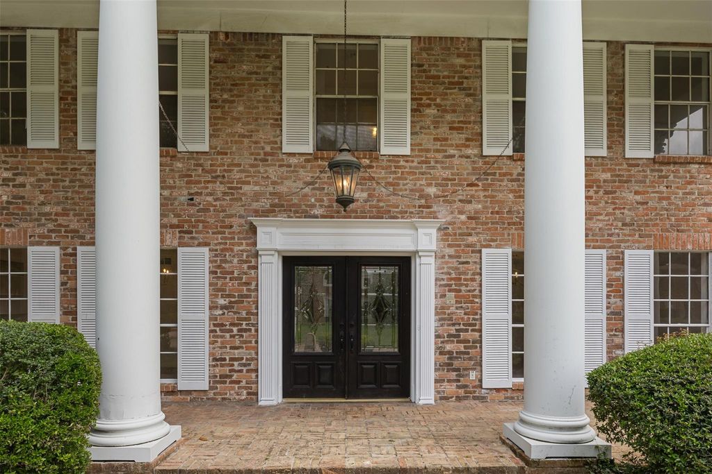 Photo of 1919 Saddlecreek Drive, Houston, TX 77090 (MLS # 51228324)