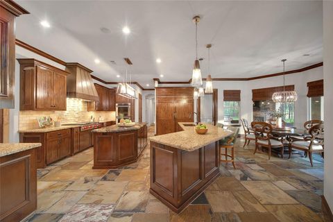 Tiny photo for 852 Eagle Pointe, Montgomery, TX 77316 (MLS # 35524093)