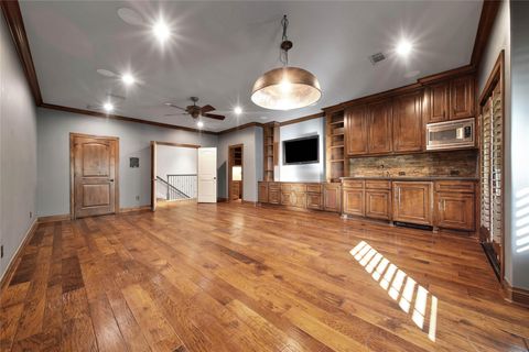 Tiny photo for 852 Eagle Pointe, Montgomery, TX 77316 (MLS # 35524093)