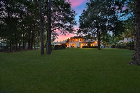 Tiny photo for 852 Eagle Pointe, Montgomery, TX 77316 (MLS # 35524093)