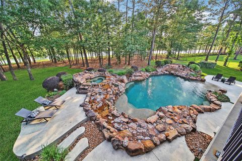 Tiny photo for 852 Eagle Pointe, Montgomery, TX 77316 (MLS # 35524093)