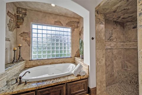 Tiny photo for 852 Eagle Pointe, Montgomery, TX 77316 (MLS # 35524093)