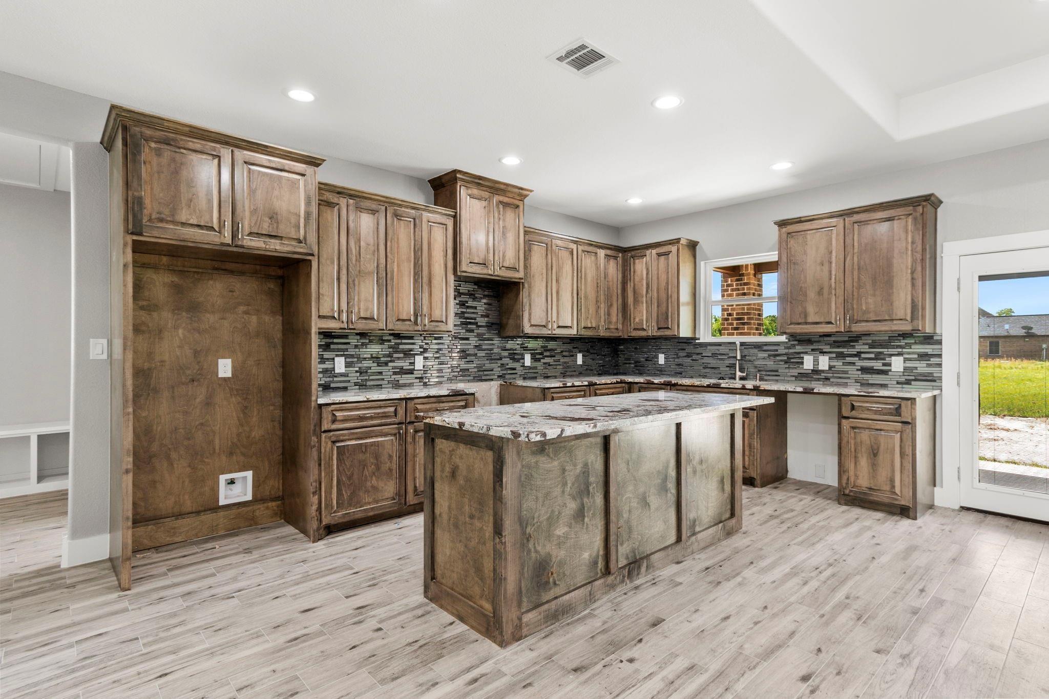 24 County Road 2293