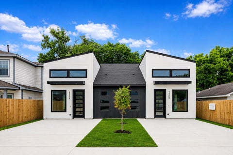 Photo of 7819 Bowen Street #A-B, Houston, TX 77051 (MLS # 40620243)
