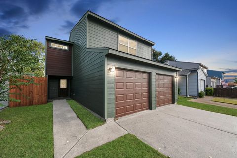 Photo of 10250 Bridgeland Lane, Houston, TX 77041 (MLS # 86503835) Photo of 10250 Bridgeland Lane, Houston, TX 77041 (MLS # 86503835)