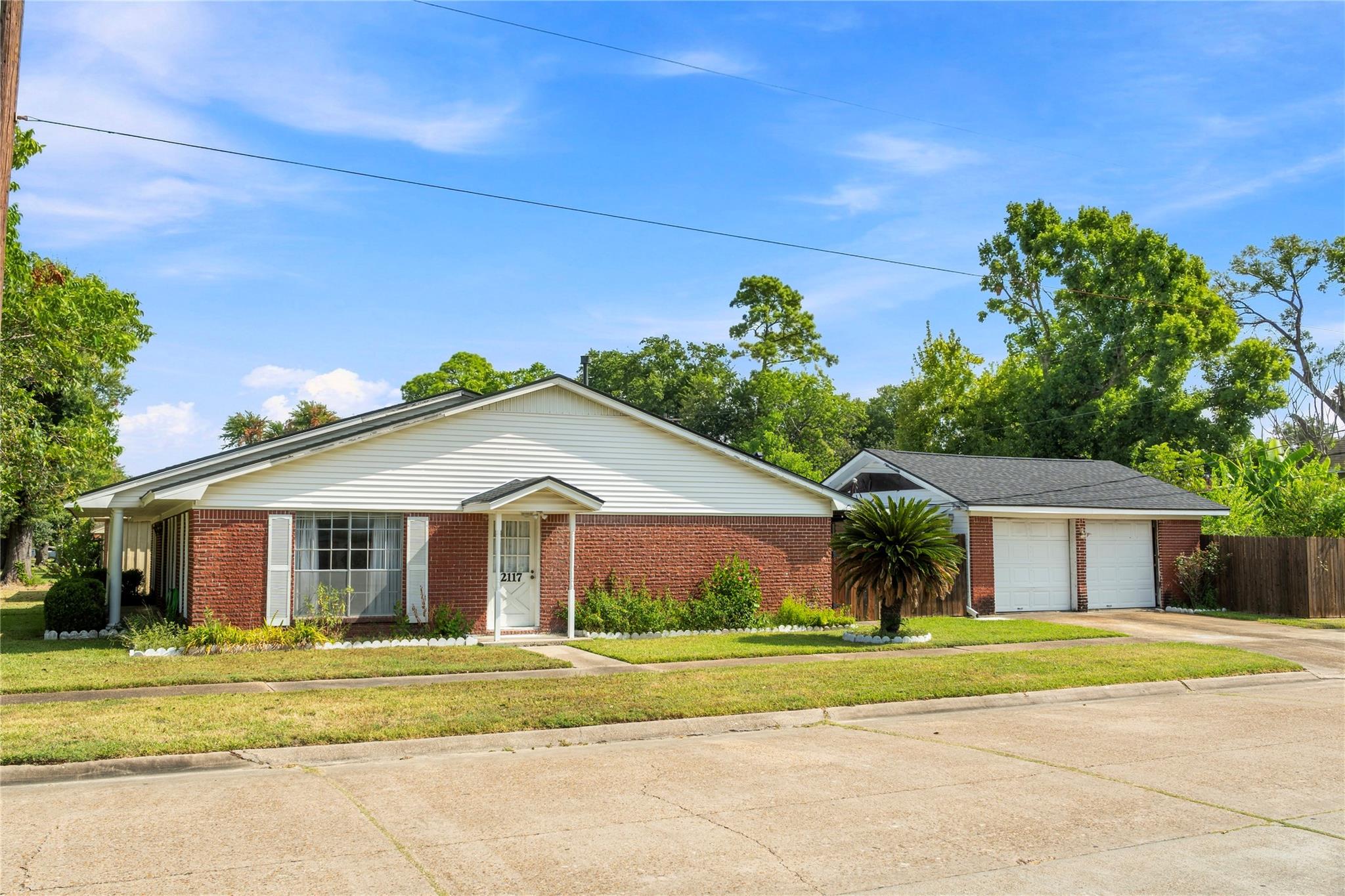 2117 S Houston Road