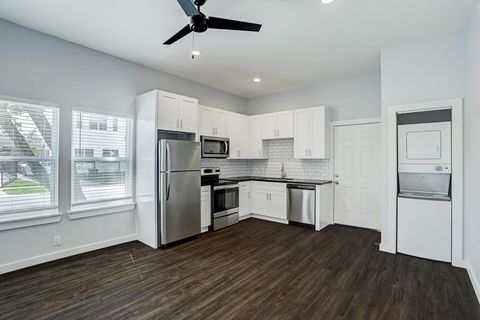 Photo of 225 N Everton Street #3, Houston, TX 77003 (MLS # 10618743)