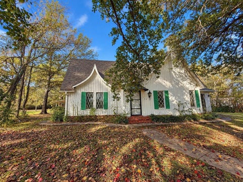 Photo of 100 Smith Street, Naples, TX 75568 (MLS # 80732932)