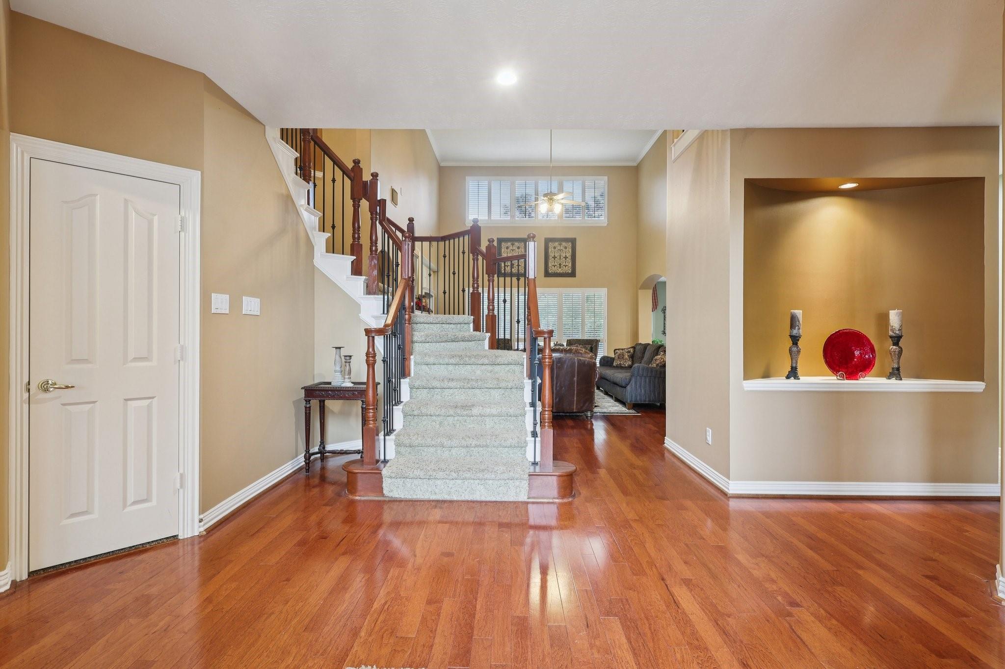 182 N Hazelcrest Circle