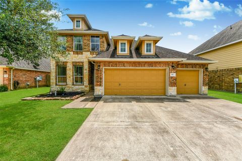 Photo of 197 Midtown Park Drive, Alvin, TX 77511 (MLS # 41503135)