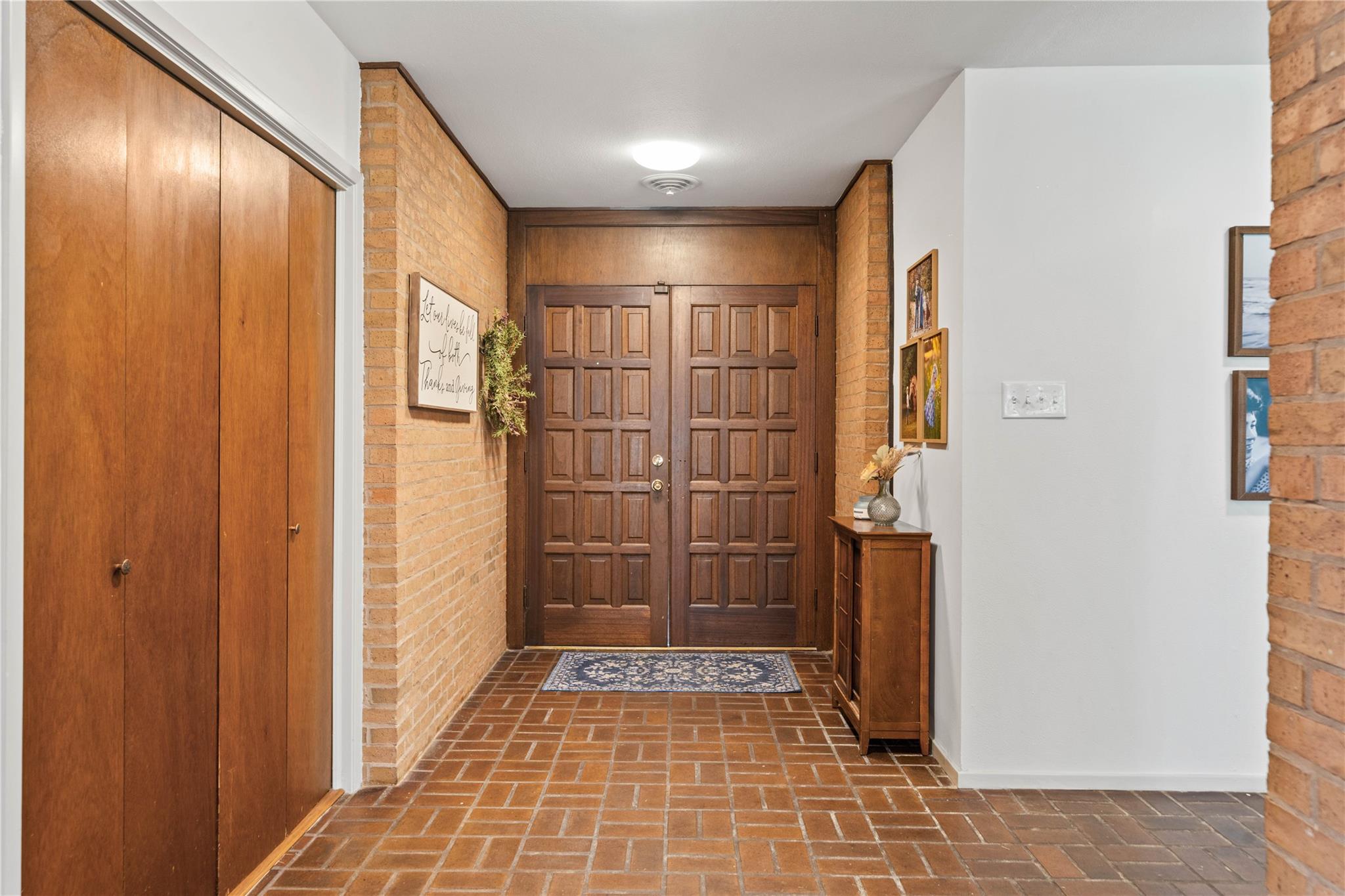 106 Ridgewood Road