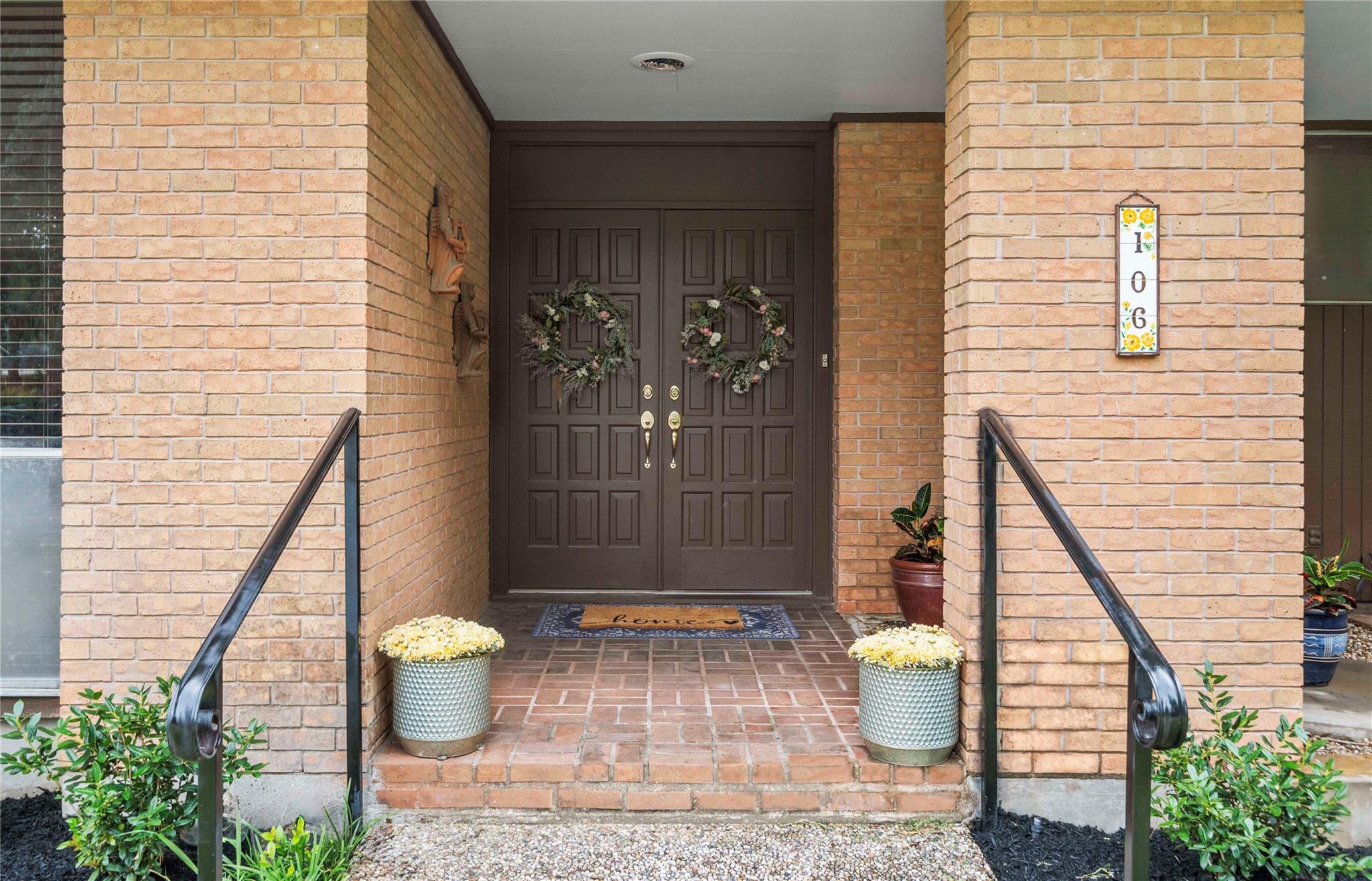 106 Ridgewood Road