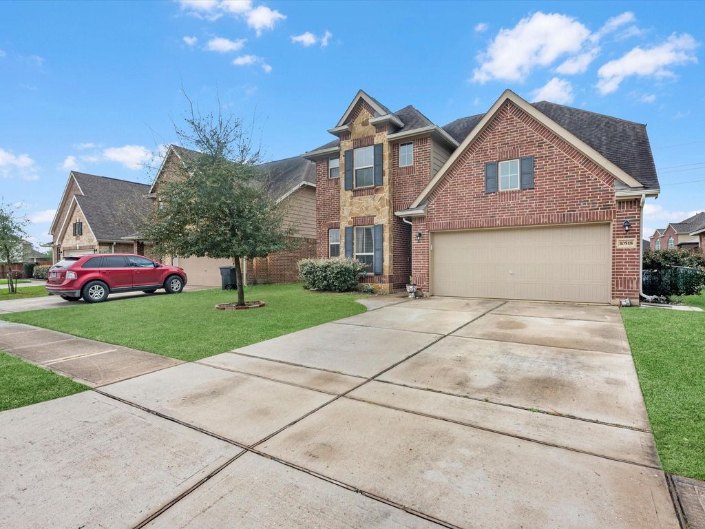 Photo of 10518 Sun River Falls Drive, Humble, TX 77396 (MLS # 84075679)