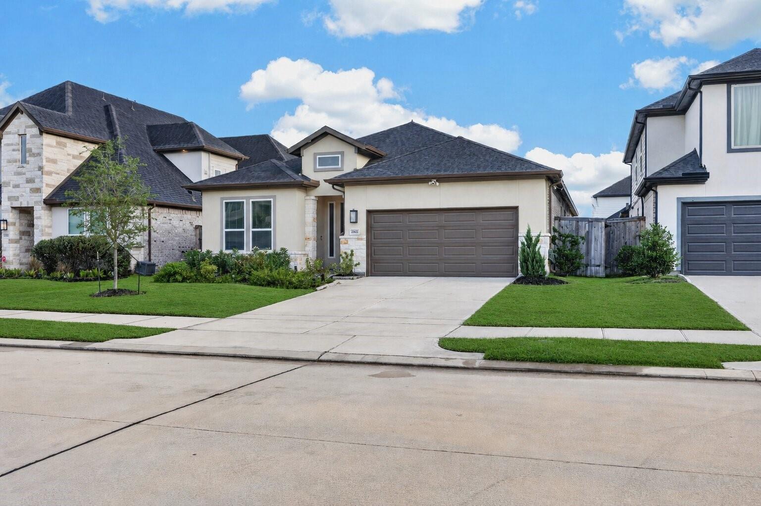 21622 Laggan Cliff Lane