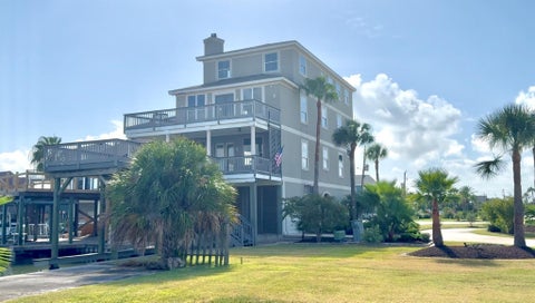 Photo of 1854 Tiki Drive, Tiki Island, TX 77554 (MLS # 48885135)